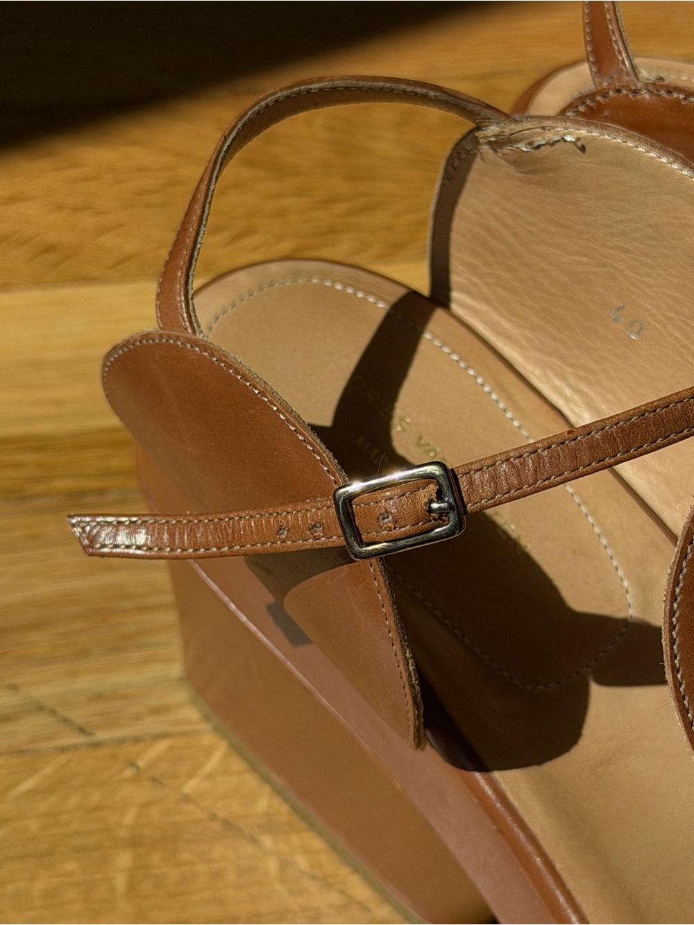 Dries Van Noten Brown Circle Cutout Leather Platforms - Picture 8 of 10
